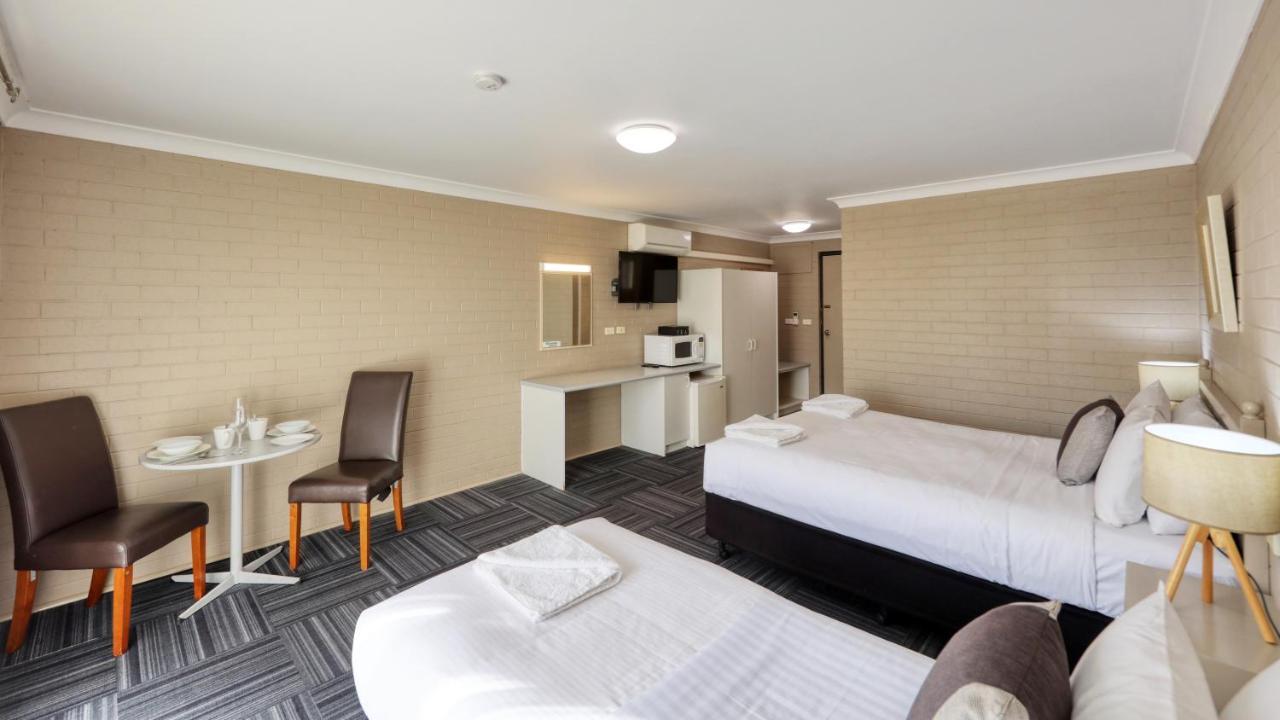 Canowindra Riverview Motel 外观 照片