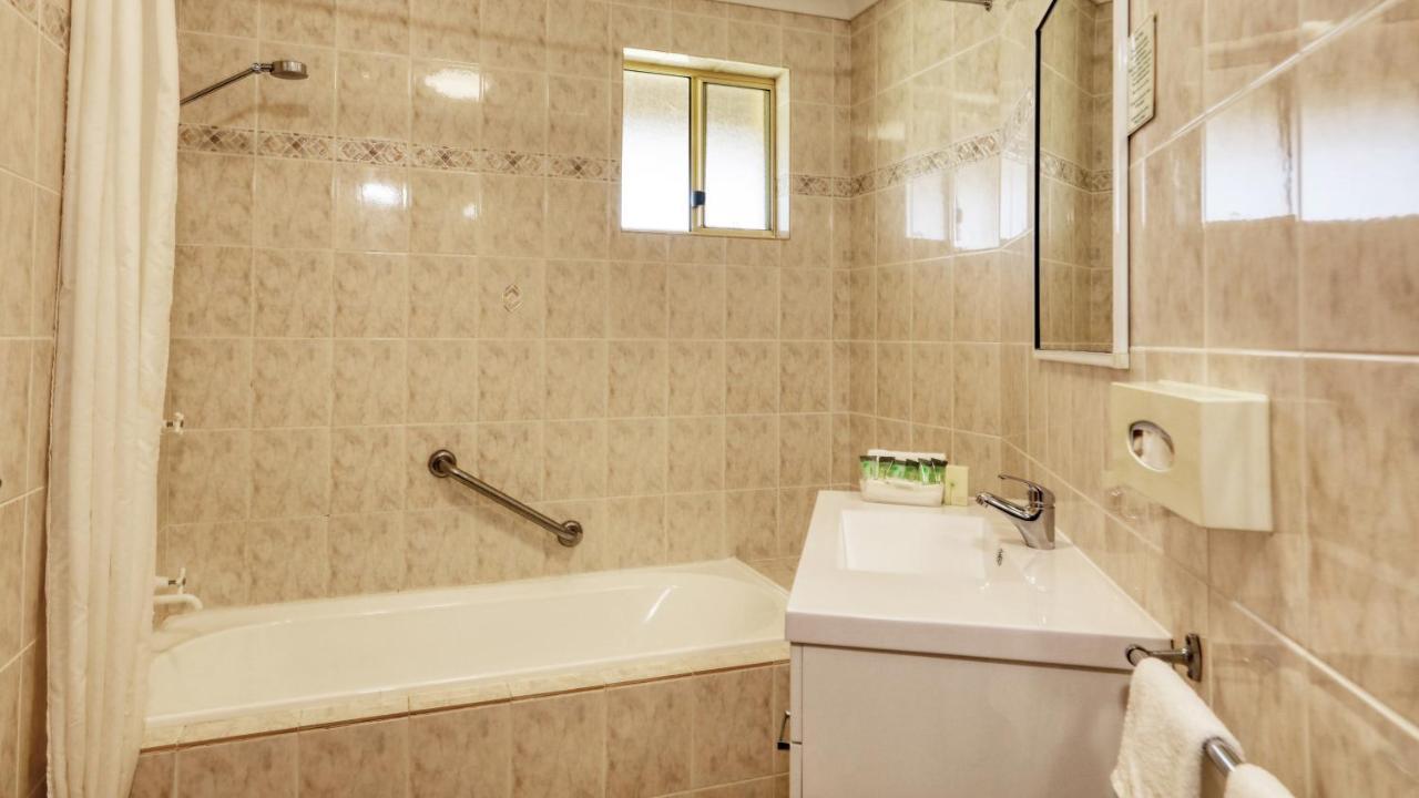 Canowindra Riverview Motel 外观 照片