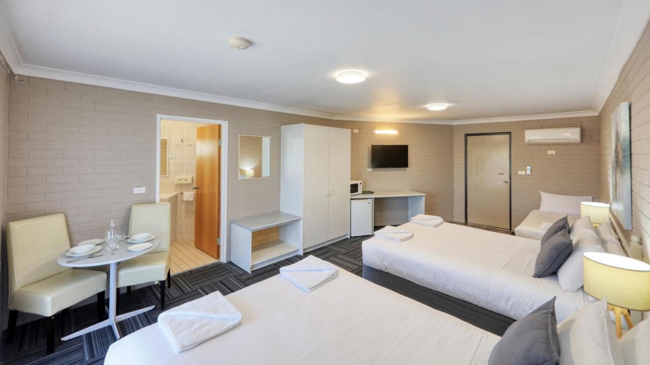 Canowindra Riverview Motel 外观 照片