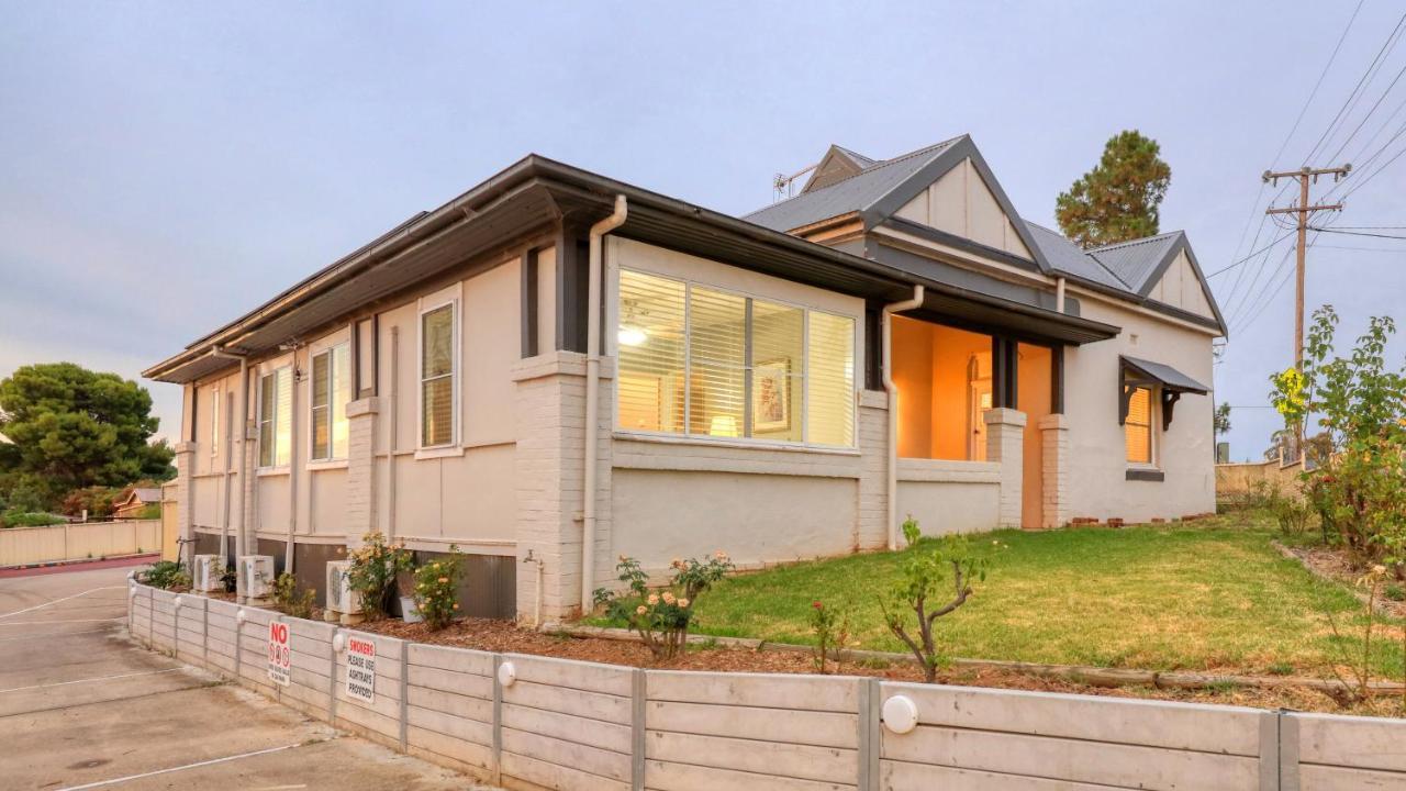 Canowindra Riverview Motel 外观 照片